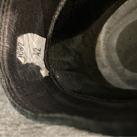 NAOT Sz 42 HELM Leather Suede Combo Zipper Sides Comfort Insole Sole Booties - Picture 5 of 8